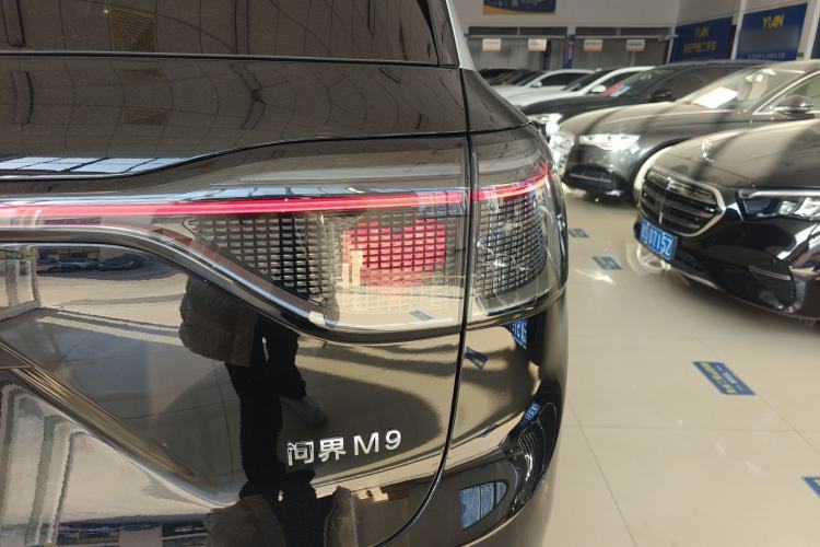 Used Hima AITO M9 2024 Range-Extended Ultra Version 52 kWh 6-Seater Model