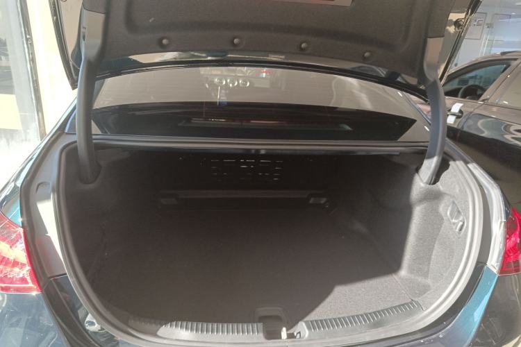 Used Mercedes-Benz C-Class 2024 Second Facelift C 260 L Starry Night Sport Edition
