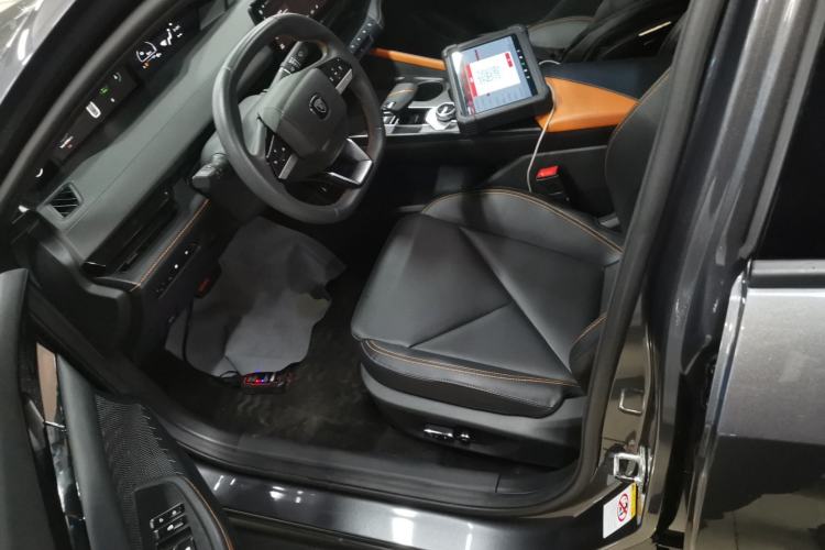 Used Changan UNI-V iDD 2023 ZhiDian iDD 1.5T 113km Smart & Fun Version
