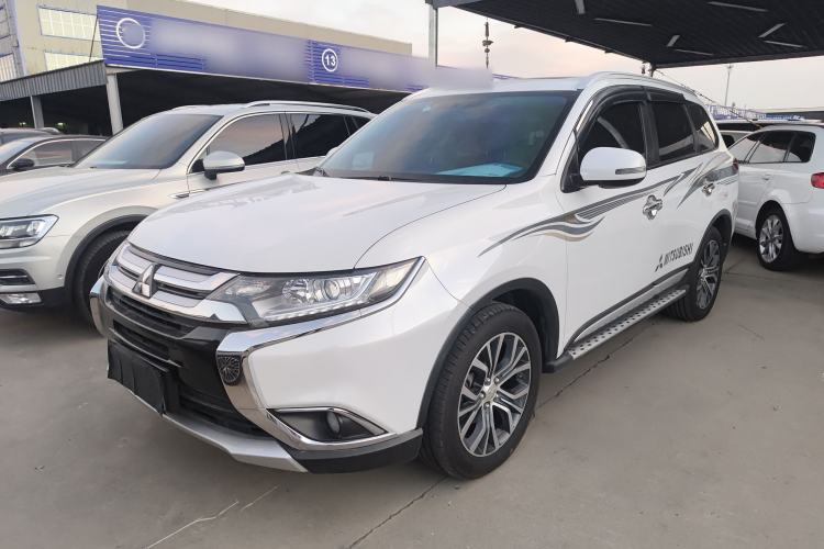 Used Mitsubishi Outlander 2018 2.0L Two-Wheel Drive Glory Edition 5 Seats
