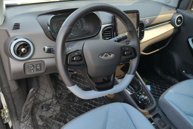 Used Chery Little Ant 2022 Sweet Pink Edition Full Sugar Version Lithium Iron Phosphate 29.2 kWh 30 kW 301 km