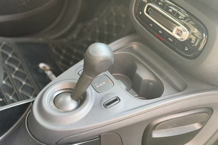 Used  fortwo 2018 1.0L 52kW Hardtop Passion Edition China V Standard
