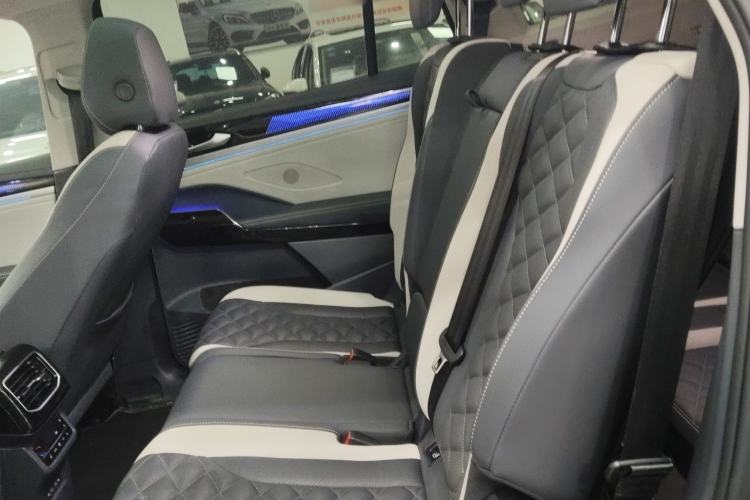 Used Volkswagen ID.6 CROZZ 2021 Revised Version Long-Range PRO Edition