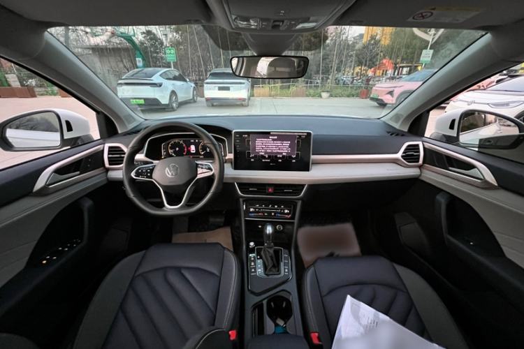 Used Volkswagen Tharu 2024 300TSI Two-Wheel-Drive Full Moon Edition
