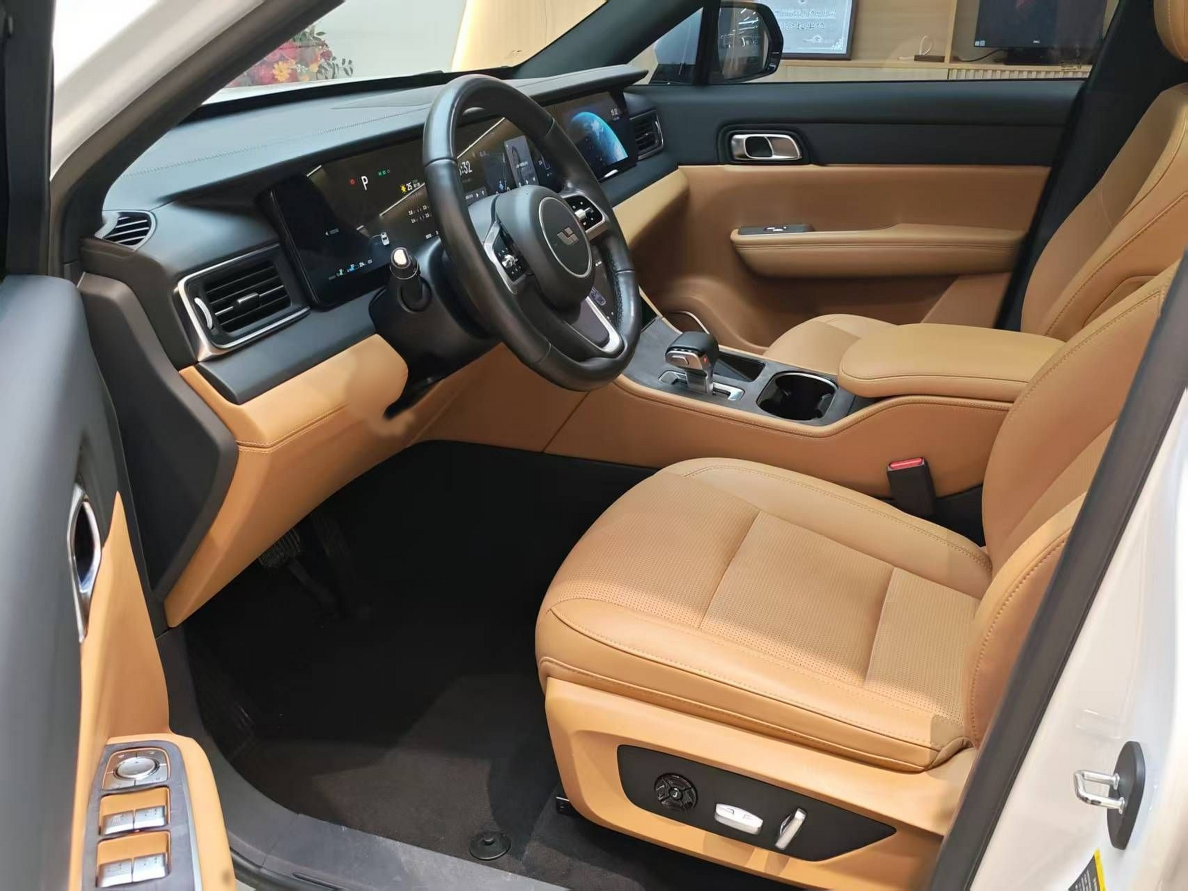 المقاعد الأمامية داخل السيارة