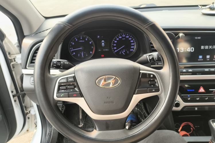 Used Hyundai Elantra 2016 1.6L Automatic ZhiXuan – Elite Version

