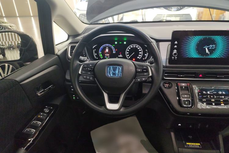Used Honda Elysion 2024 2.0L eHEV Comfort Edition
