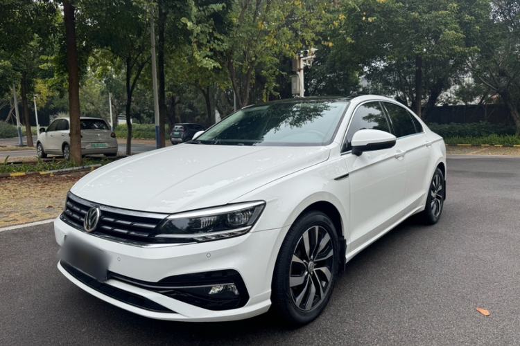 Used Volkswagen Lamando 2021 280TSI DSG Luxury Phantom Edition