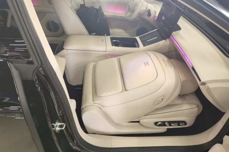 Used Hima Stelato S9 2024 All-Electric Max Rear-Drive Long-Range Version
