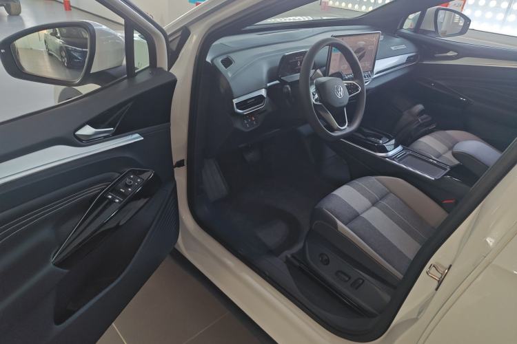 Used Volkswagen ID.4 CROZZ 2025 Pure Edition
