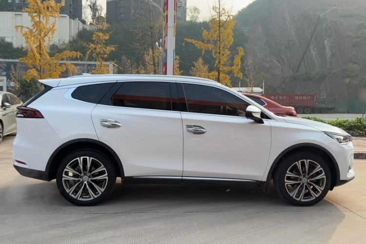 Used BYD Tang 2018 2.0T Automatic Smart Connect Prestige 7-Seater China V Standard
