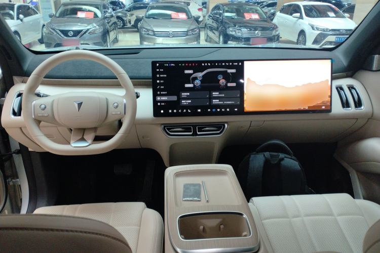 Used  S09 2025 Rear-Drive Ultra+
