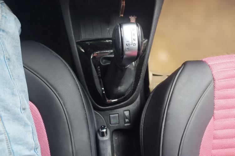 Used Renault Captur 2015 1.2T Automatic Standard Edition
