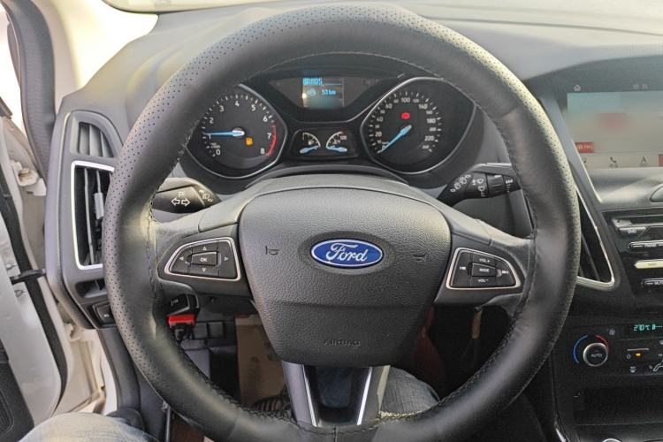 Used Ford Focus 2017 Hatchback 1.6L Automatic Fashion Edition Smart Drive Version
