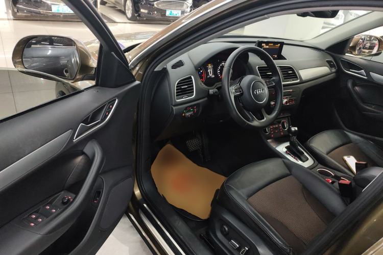 Used Audi Q3 2017 30 TFSI Fashion Model
