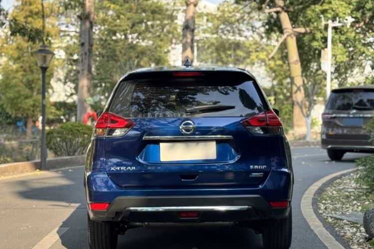 Used Nissan X-Trail 2017 2.0L CVT 7-Seater Comfort Edition 2WD
