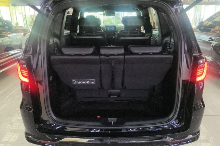 Used Honda Elysion 2024 2.0L eHEV Luxury Edition
