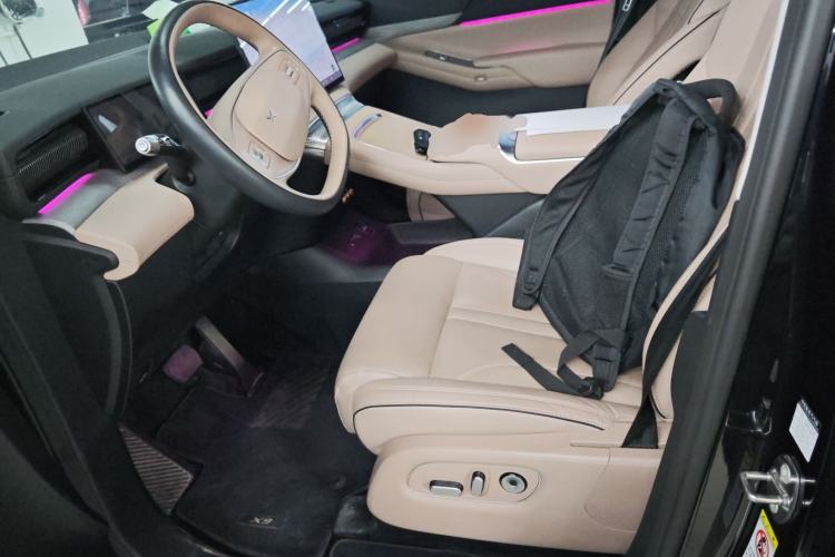 Used XPeng X9 2024 610 Long-Range Pro
