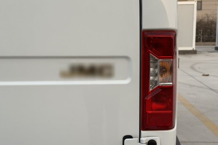 Used JMC Transit 2021 2.8T Space King Taurus Short Wheelbase Mid-Height 6-Seater Diesel Euro VI JX493
