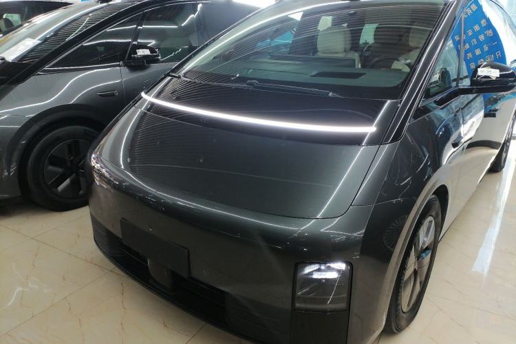 Used Li Auto MEGA 2024 Ultra Model
