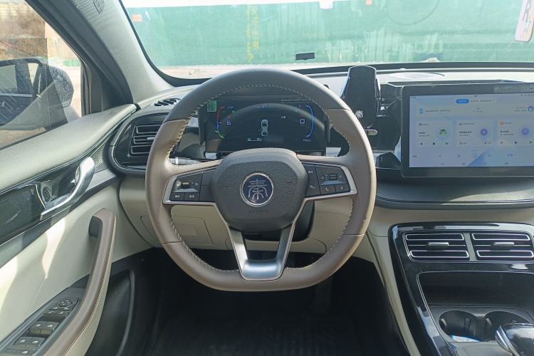 Used BYD Qin PLUS 2024 HONOR Edition DM-i 55KM Leading Model
