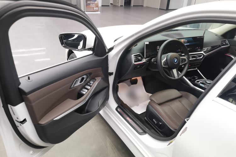 Used BMW i3 2024 eDrive 35 L