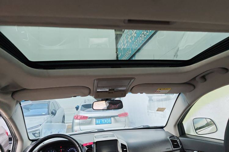 Used Chevrolet Captiva 2014 2.4L 4x4 Flagship Edition 7 Seats
