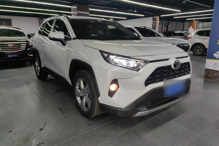 Used Toyota RAV4 2020 2.0L CVT Two-Wheel Drive Fashion Edition
