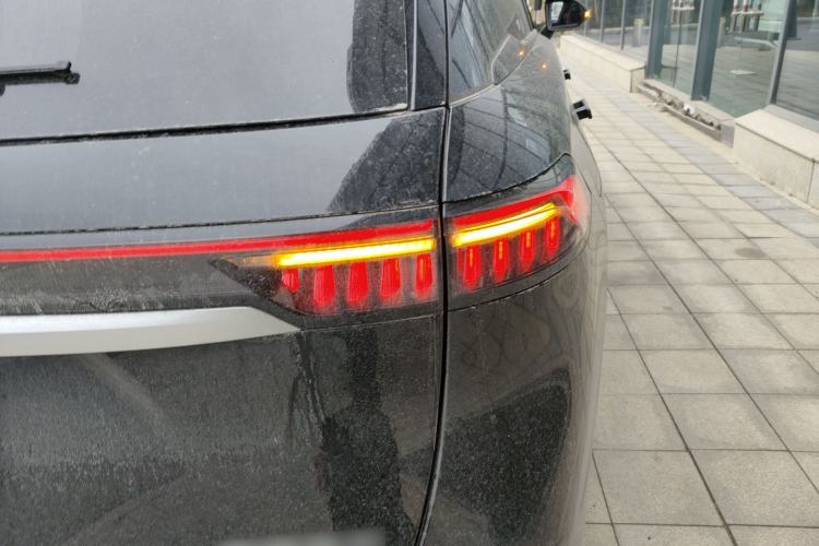 Used Chery Tiggo 9 2025 2.0T Dual-Clutch Two-Wheel Drive Luxury Edition 7 Seats
