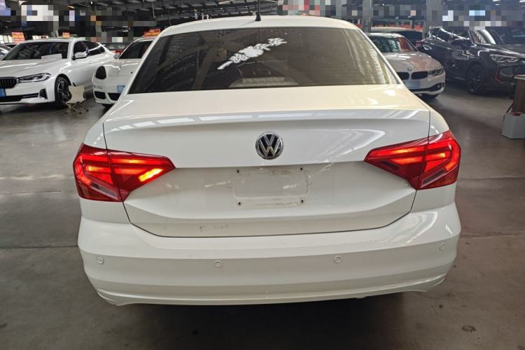 Used Volkswagen Jetta 2017 1.4L Manual Fashion Edition
