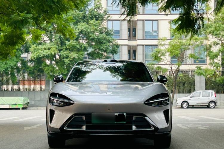 Used  YU7 2025 Ultra-Long Range High-Performance All-Wheel-Drive Max Edition
