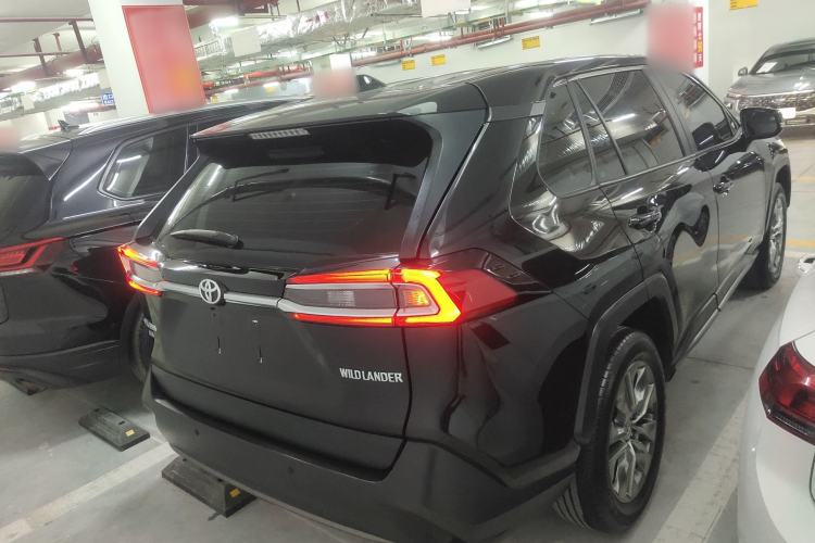 Used Toyota Wildlander 2023 2.0L CVT Two-Wheel Drive Leading Edition