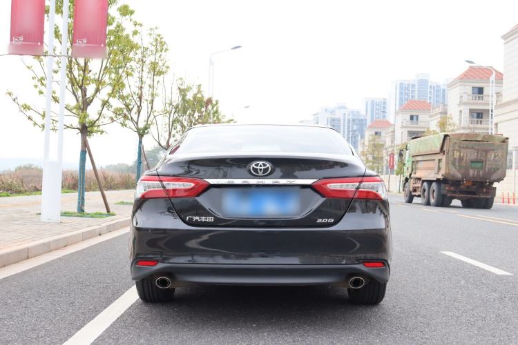 Used Toyota Camry 2023 2.0G Luxury Edition
