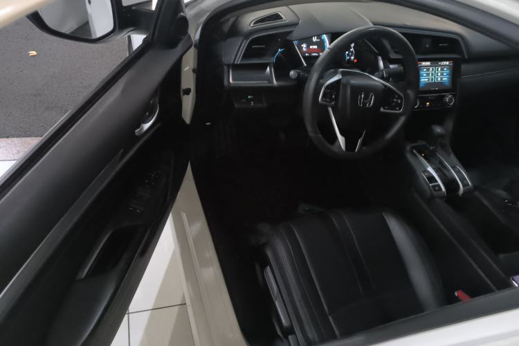 Used Honda Civic 2016 220TURBO CVT Luxury Edition