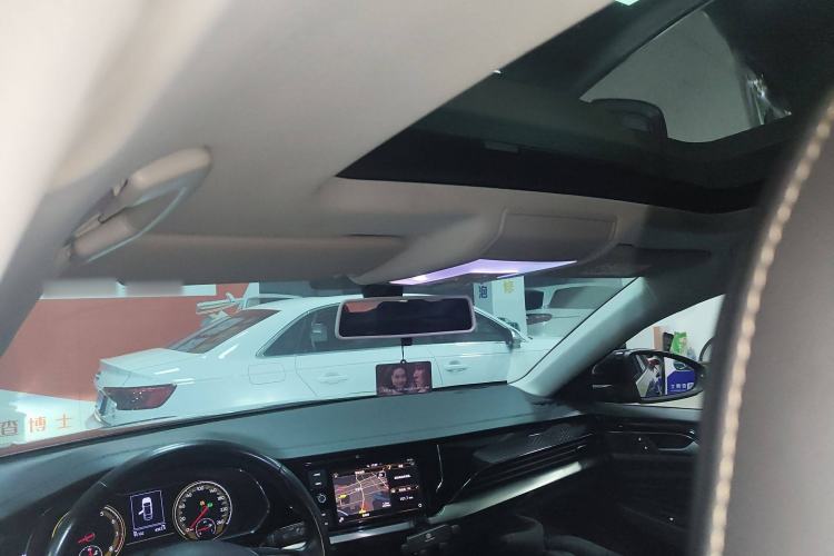 Used Volkswagen Passat 2019 330TSI Elite Edition China VI
