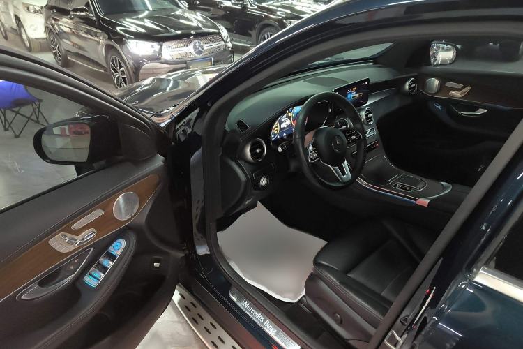 Used Mercedes-Benz GLC 2021 GLC 300 L 4MATIC Dynamic Model
