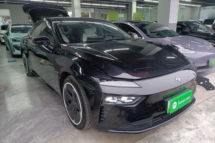 Used  eπ007 2024 Pure Electric 530 Air Edition
