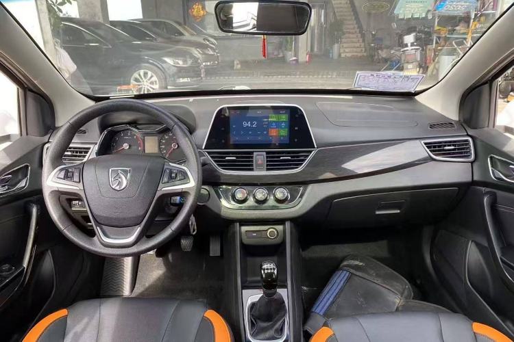 Used Baojun 310 2016 1.2L Manual Luxury Model