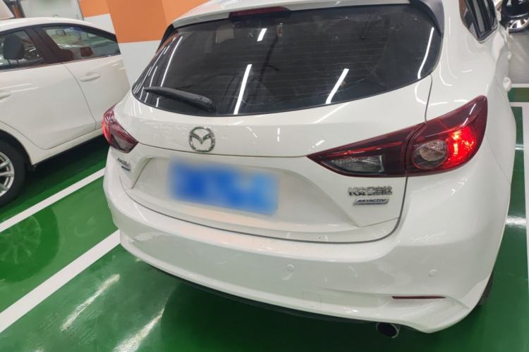 Used Mazda Mazda 3 Axela 2017 Hatchback 1.5L Automatic Comfort Model Emission Standard China V