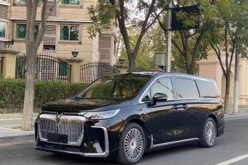 Used VOYAH Dream 2025 PHEV Four-Wheel Drive Excellence Kunpeng Edition