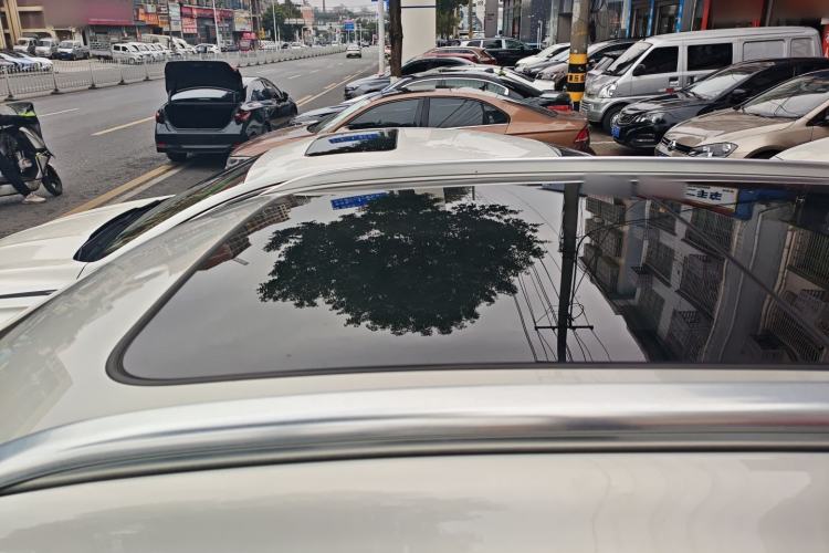 Used Hongqi HS5 2022 Revised Version 2.0T Smart Connect Flagship Edition
