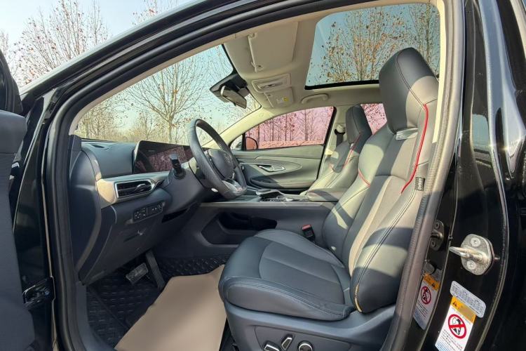 Used Changan UNI-T 2020 1.5T Flagship Version
