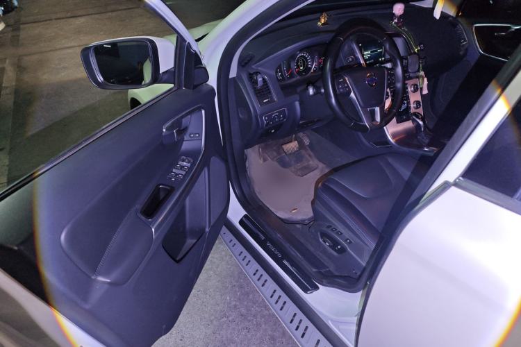 Used Volvo XC60 2016 T5 Smart Upgrade Model