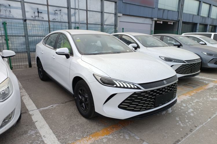 Used BYD Qin PLUS 2025 DM-i Smart Drive 55KM Leading Model