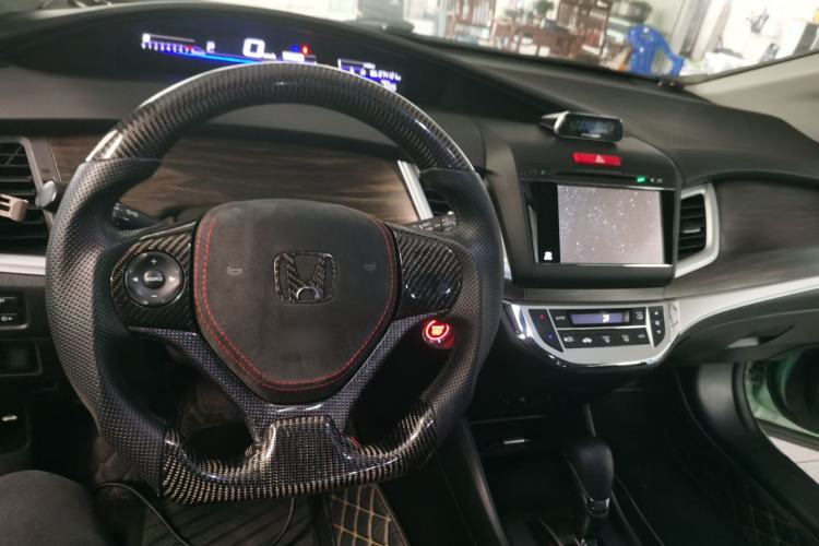 Used Honda Jade 2017 1.8L automatic Comfort version 5 seats
