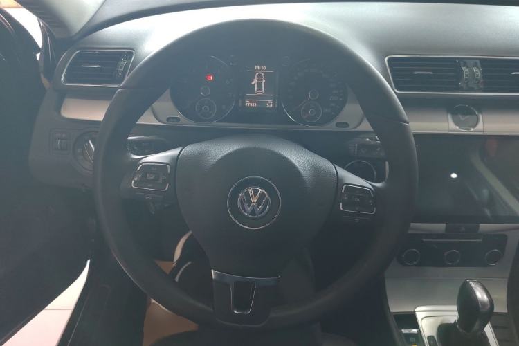 Used Volkswagen Magotan 2016 1.8TSI Smart Comfort Model
