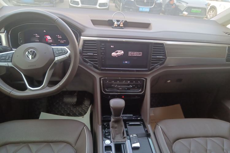 Used Volkswagen Viloran 2020 380TSI Prestige Edition
