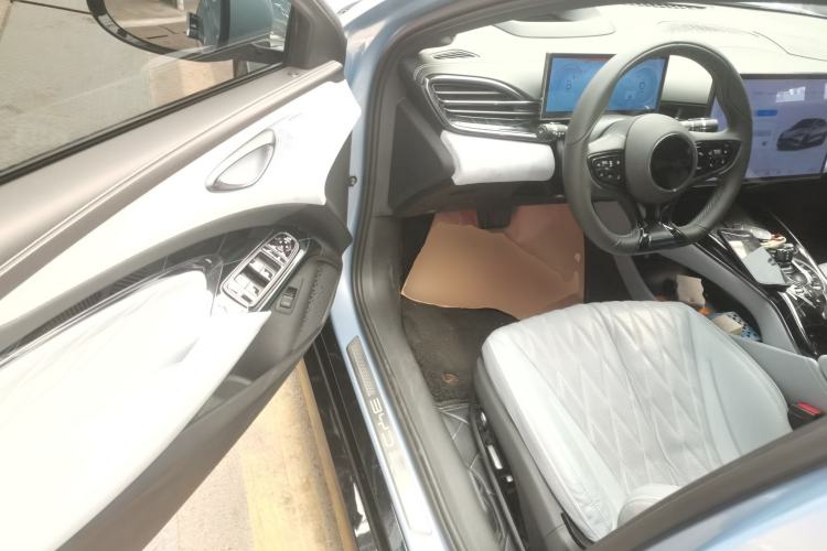 Used BYD Seal 2022 700 km Long-Range Rear-Wheel-Drive Version
