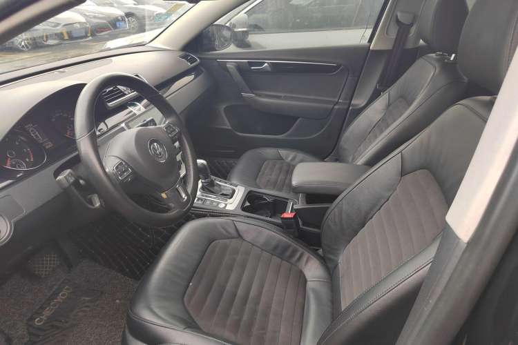 Used Volkswagen Magotan 2016 2.0 TSI Luxury Comfort Version
