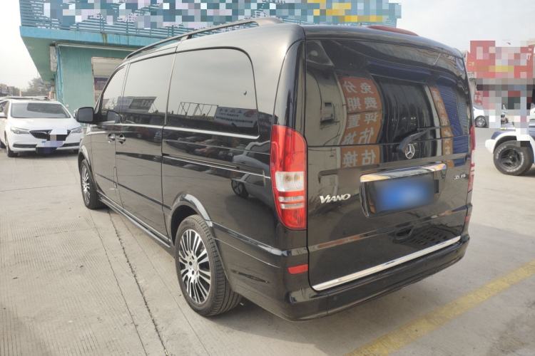 Used Mercedes-Benz Viano 2014 3.5L Premier Edition
